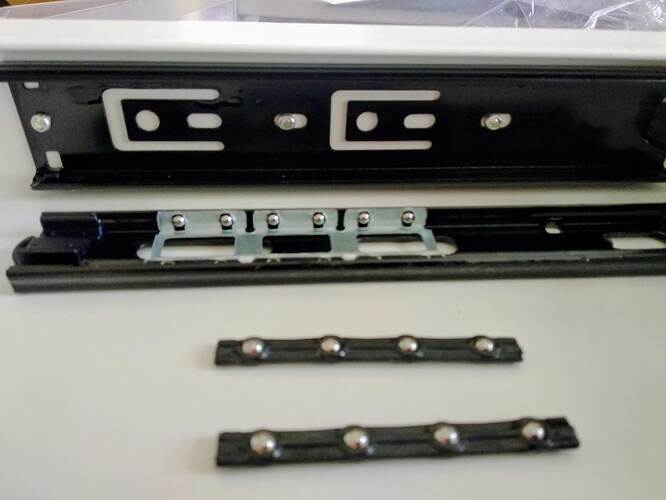 Right drawer slide unassembled