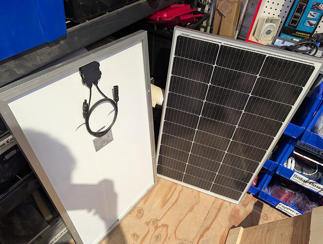 PXL_20251205_224040037