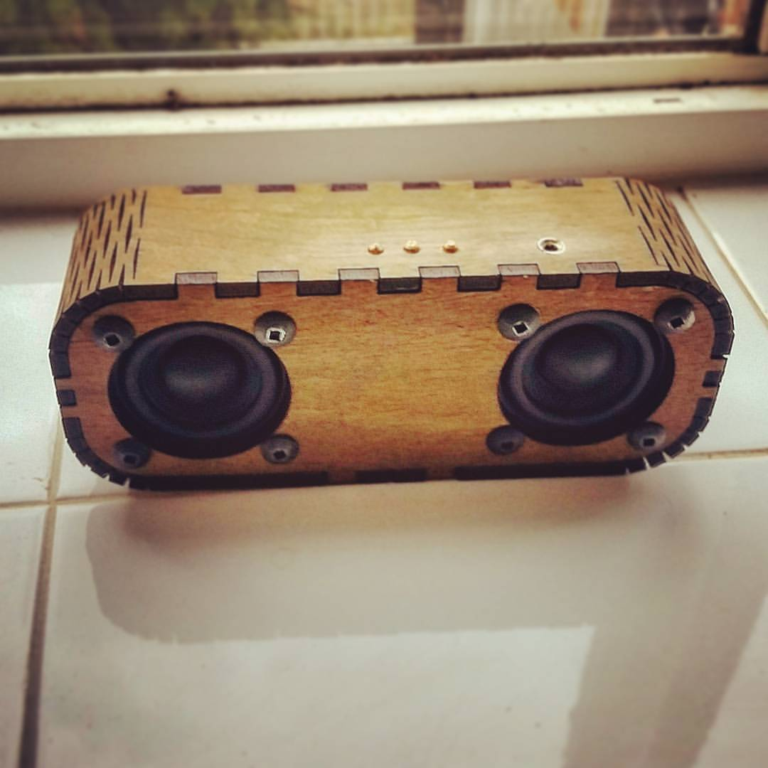DIY Portable Bluetooth speakers - Marginally Clever Robots